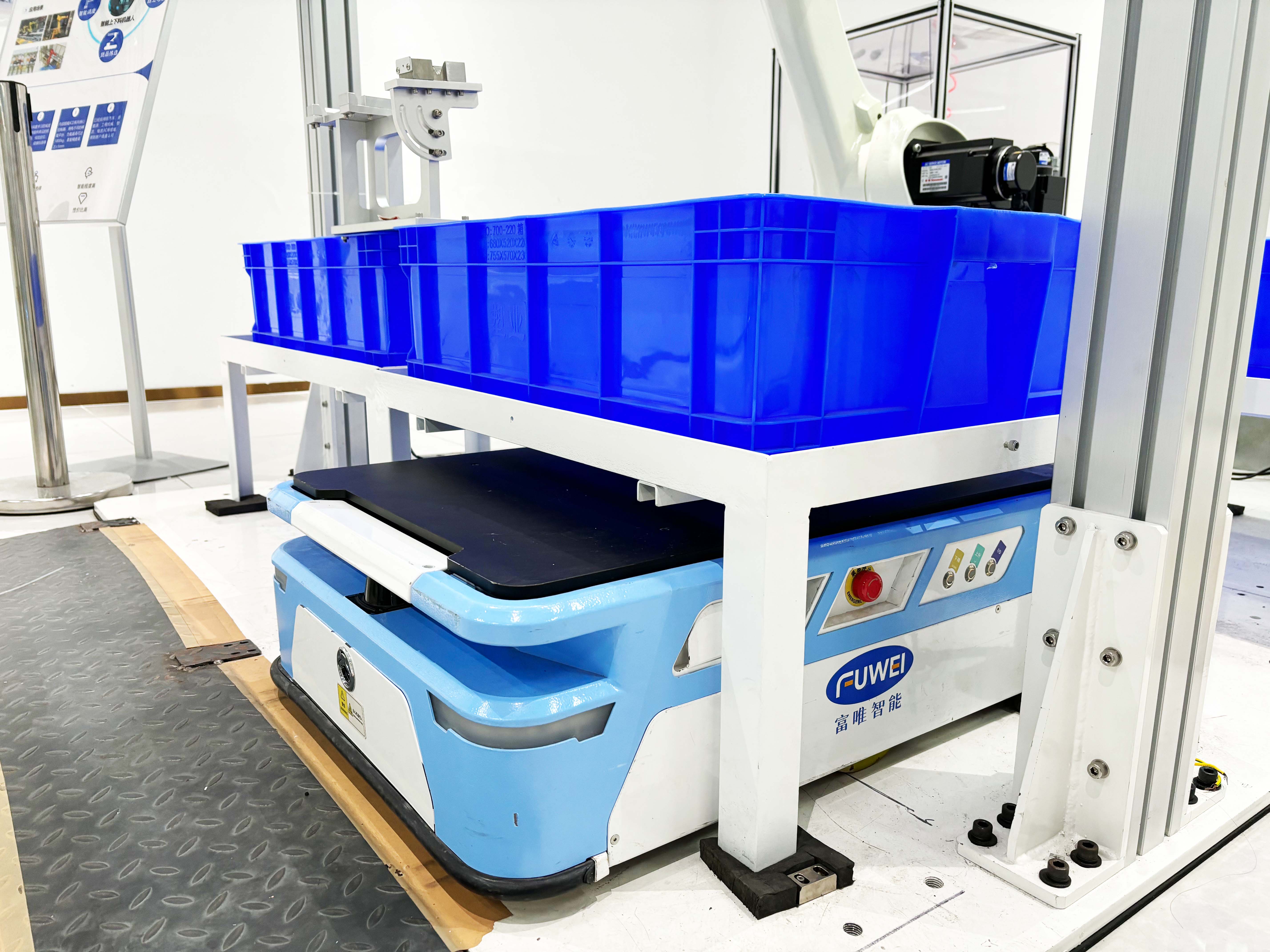 富唯智能:技術驅動,革新信封料箱上料 富唯智能:技術驅動,革新信封料箱上料